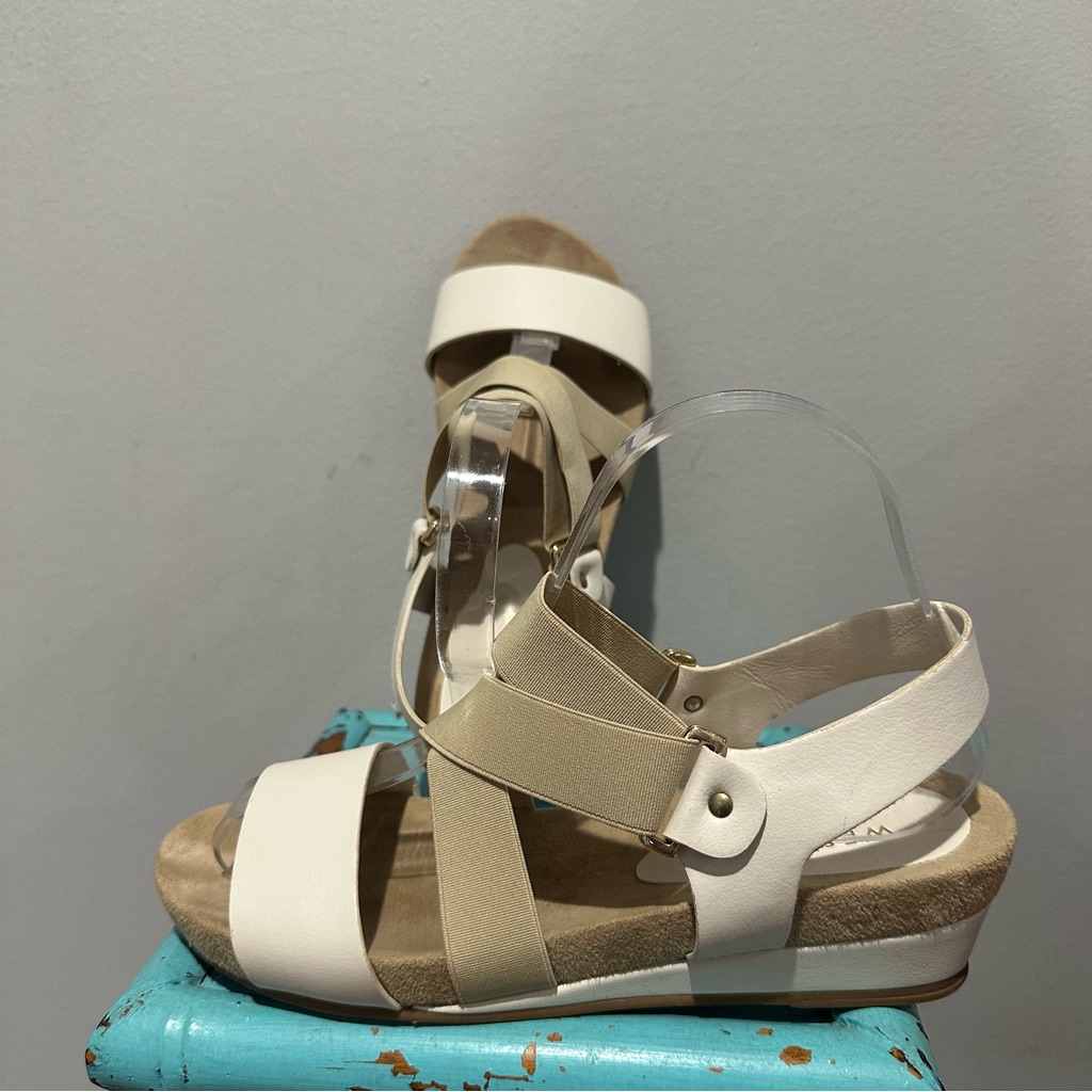 Westies Small Wedge Sandal Cream Tan Elastic Size 7.5